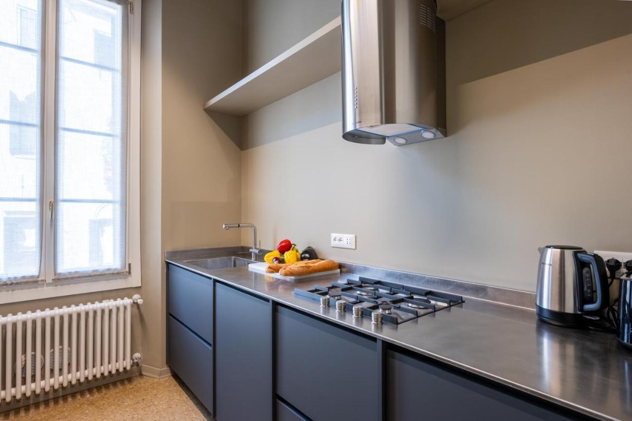 Palazzo Borgoloco Apartment Венеция Екстериор снимка